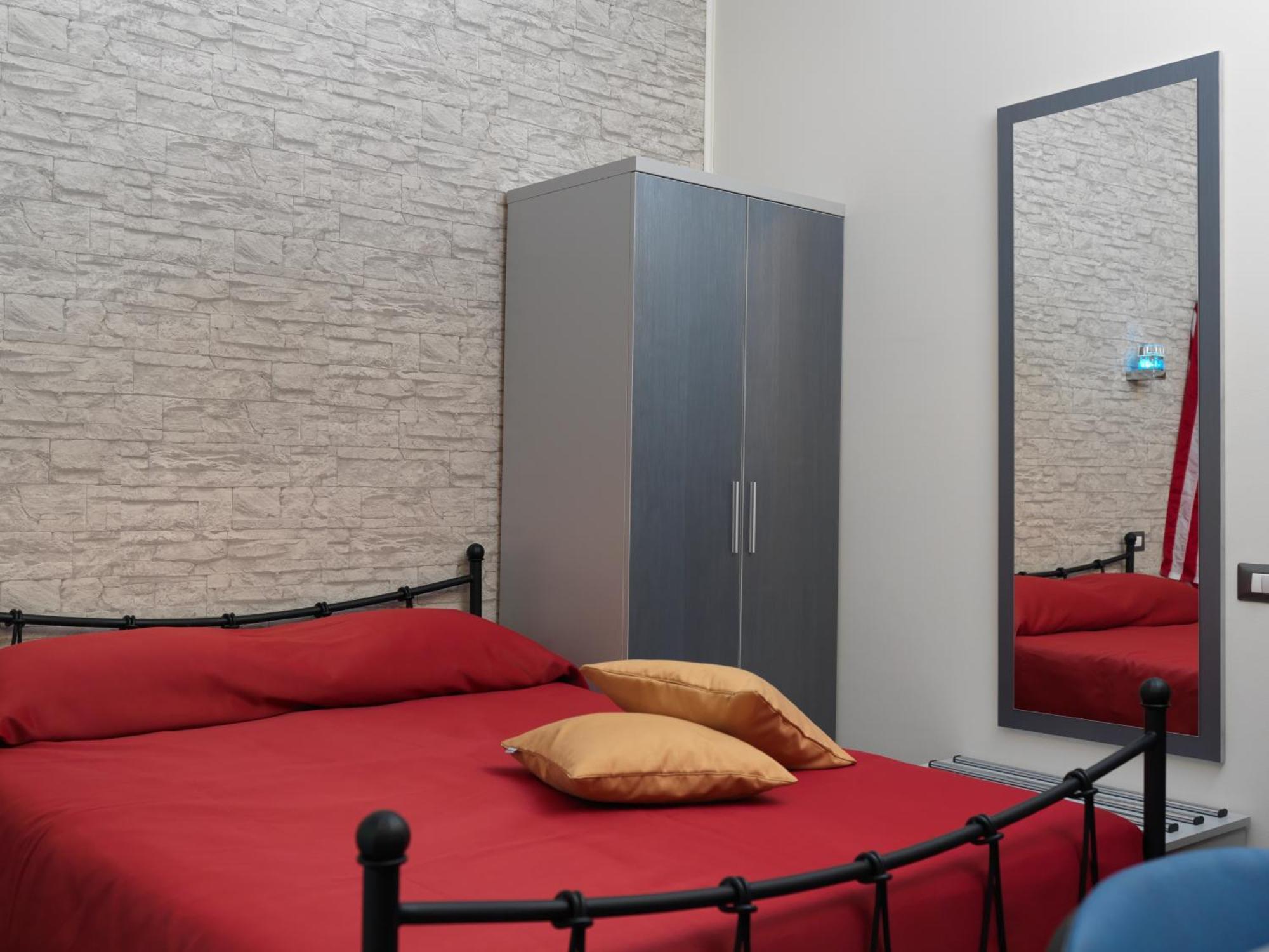 La Favorita Guesthouse Boutique Craiova Habitación foto
