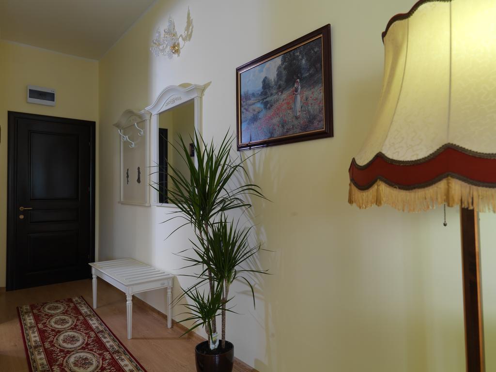 La Favorita Guesthouse Boutique Craiova Habitación foto