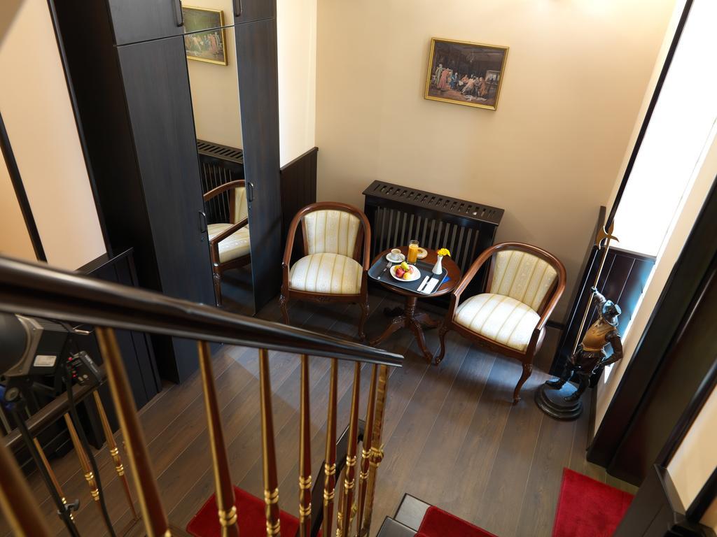 La Favorita Guesthouse Boutique Craiova Exterior foto